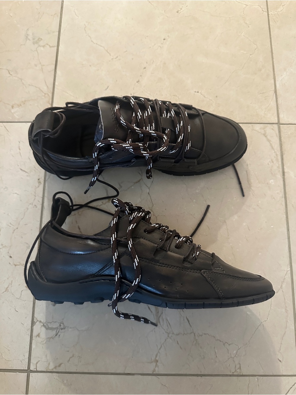 SAMSOE Saastra Sneakerina with Contrasting Laces